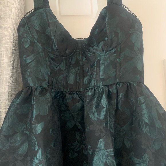 NWT Adorable bustier fancy dress - Picture 2 of 3